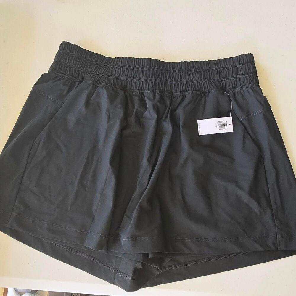 old navy new Black skort with built in shorts medium